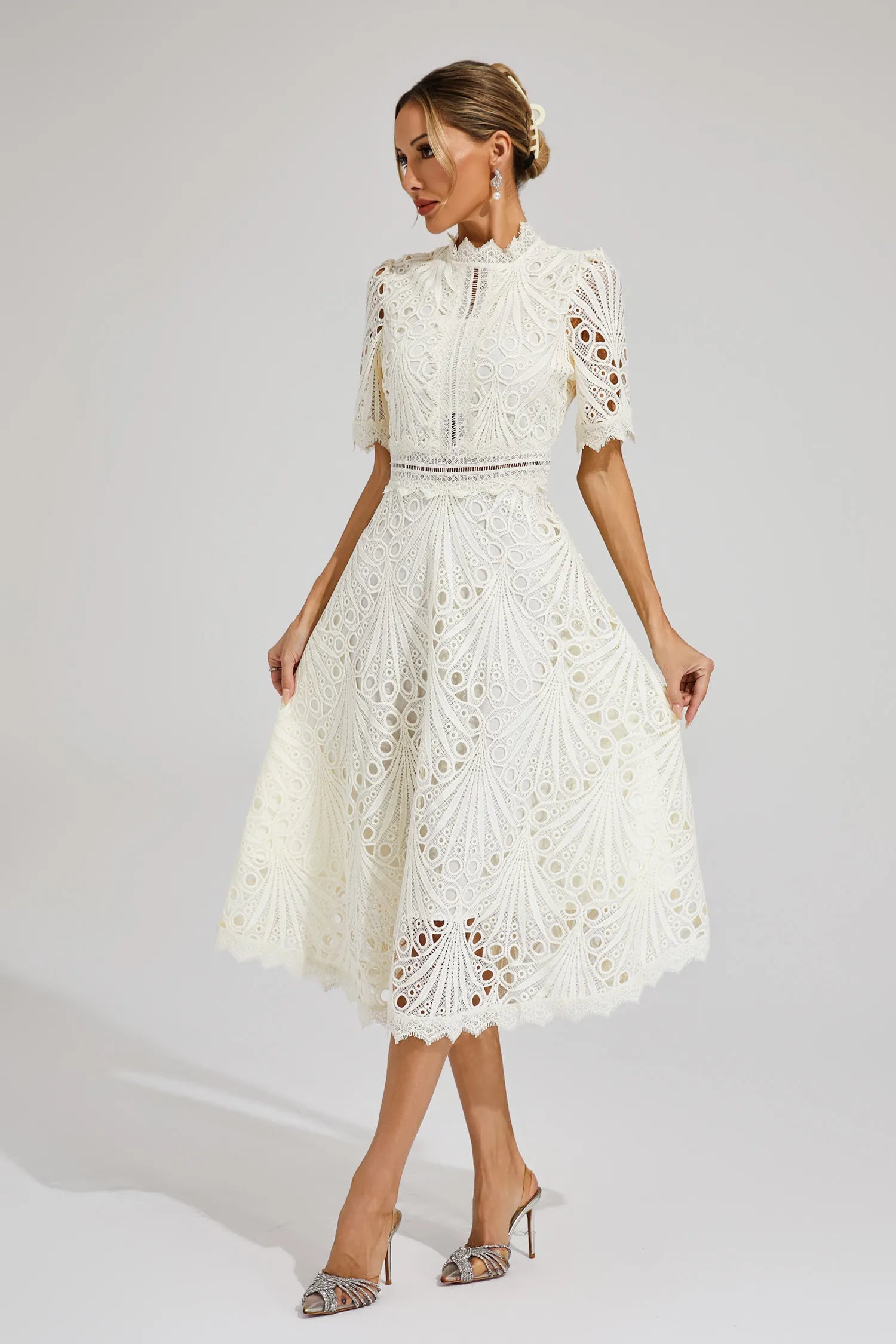 Exquisite Flattering Lace Midi Dress for Women