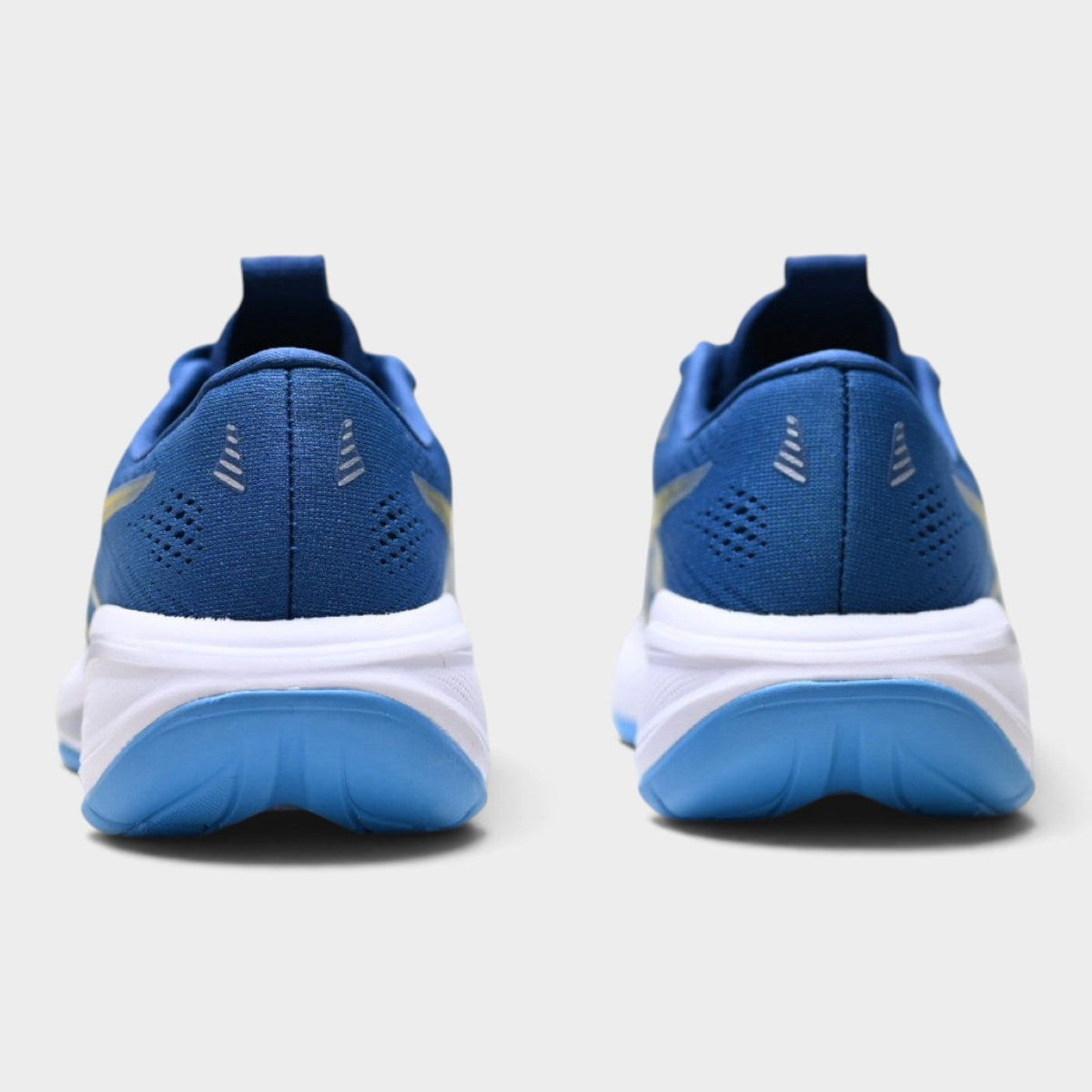 ASICS GEL-Cumulus 28 Men’s Lightweight Cushioned Road Running Shoes