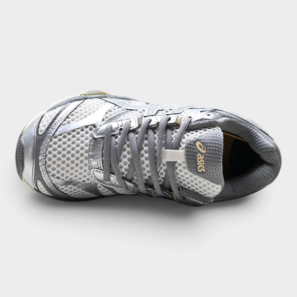 ASICS GEL-Cumulus 16 Men’s Retro SportStyle Trainers