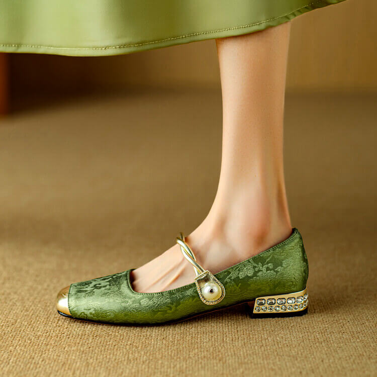 Lianhua | Women’s Embroidered Satin Flats