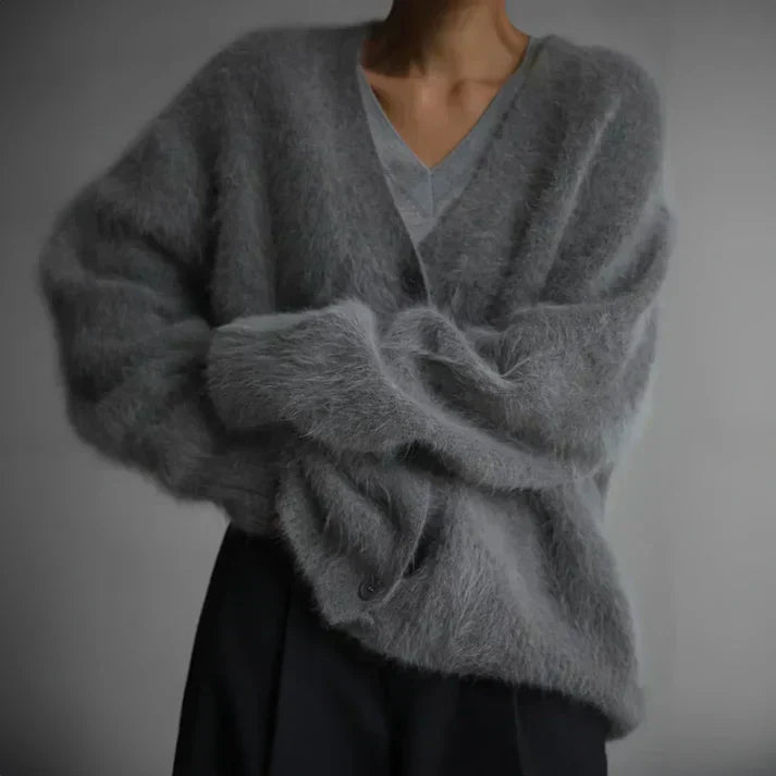 Women's Timeless Elegance Cashmere Loose-Fit Button Jumper