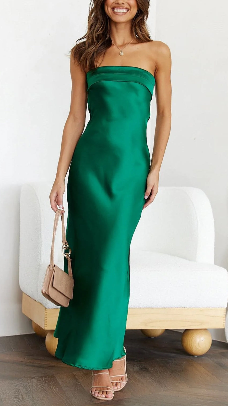 Women’s Modern Gown Maxi Gala Evening Dress with Straight Neckline