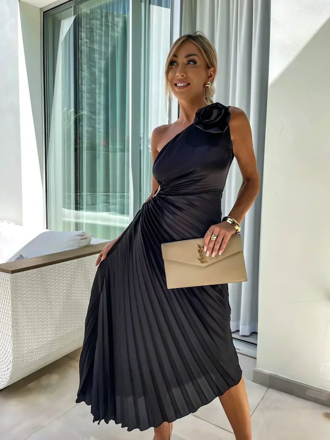 Women's Chic One-shoulder Asymmetric Pleated Evening Dress