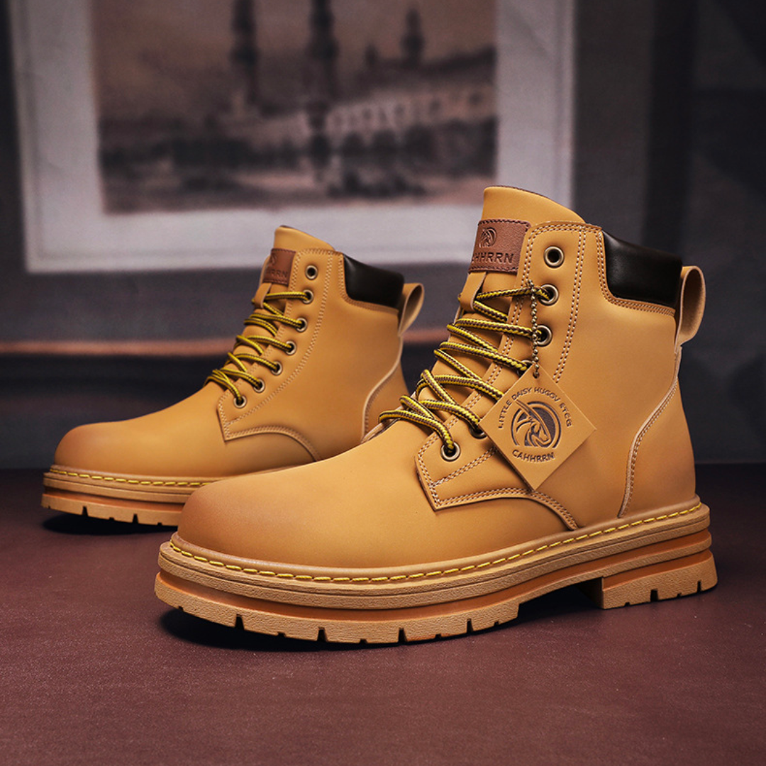 Versatile Mens Boots for Modern Adventure