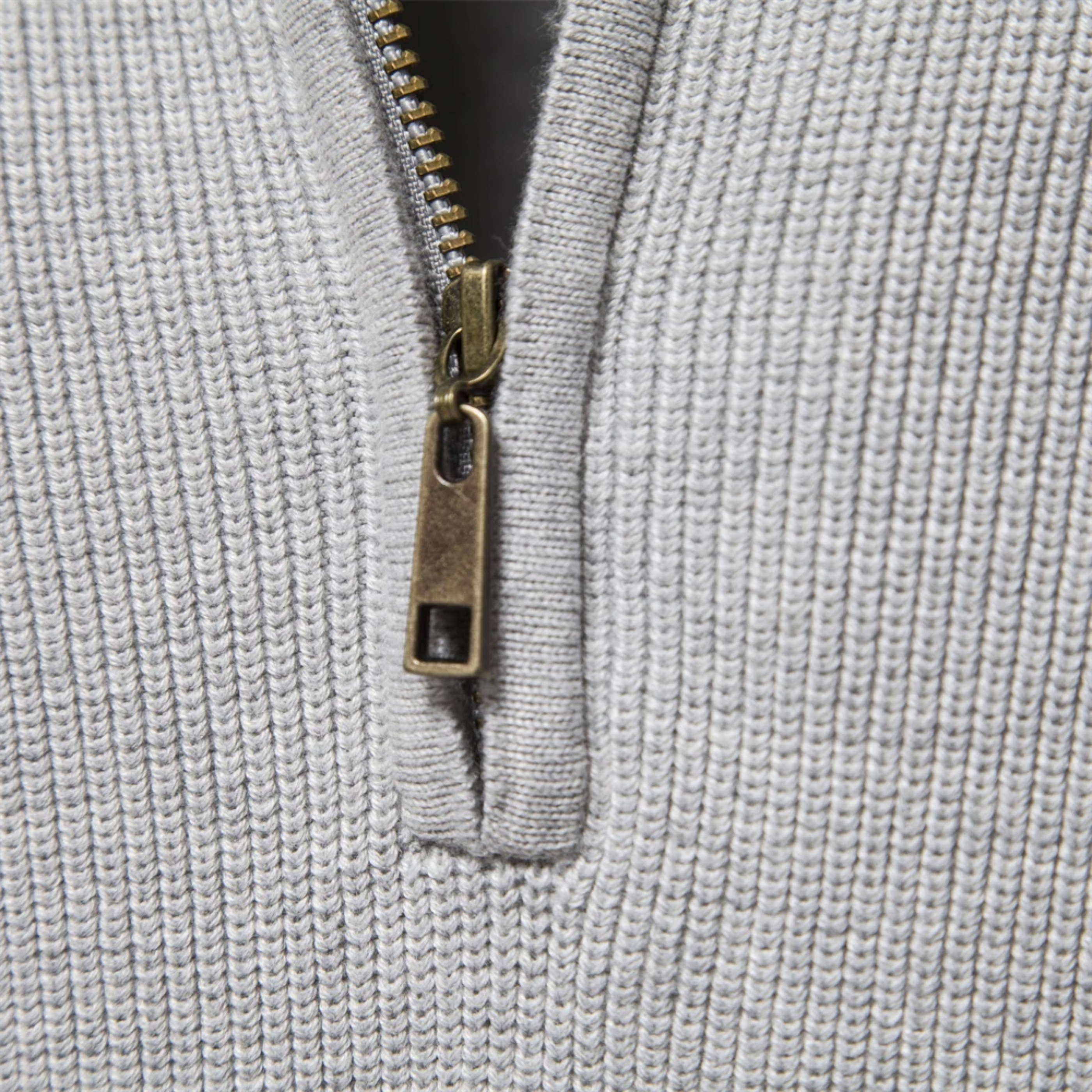 Men’s Timeless Knitted Layered Half-Zip Sweater for Cooler Months