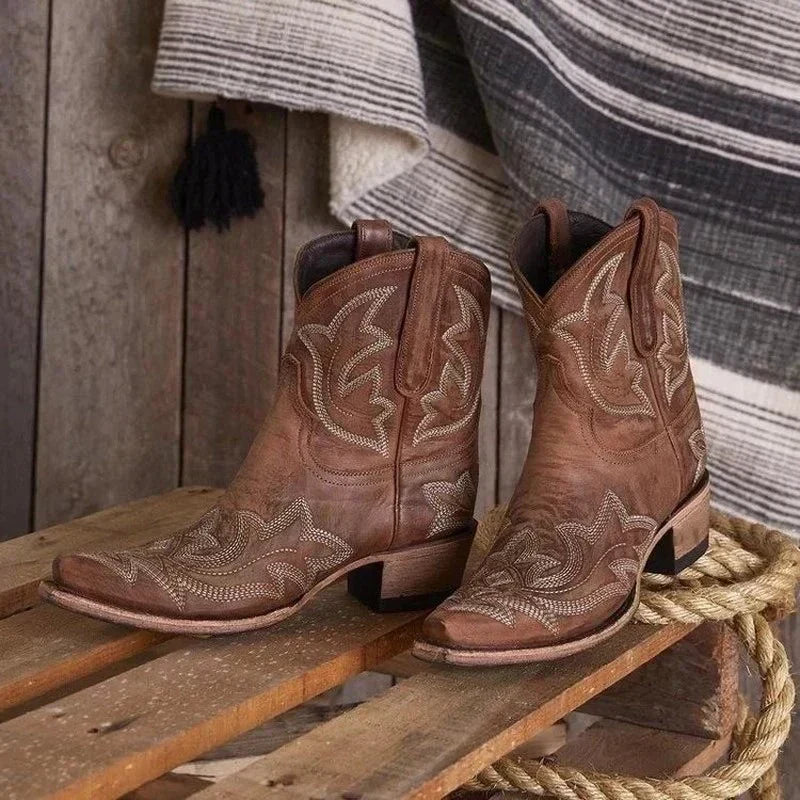 Modern Western Fashion Embroidered Ankle Cowboy Boots for Women