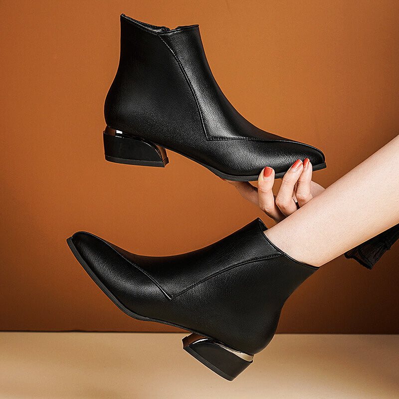 Lunaris | Women’s Minimalist Ankle Boots