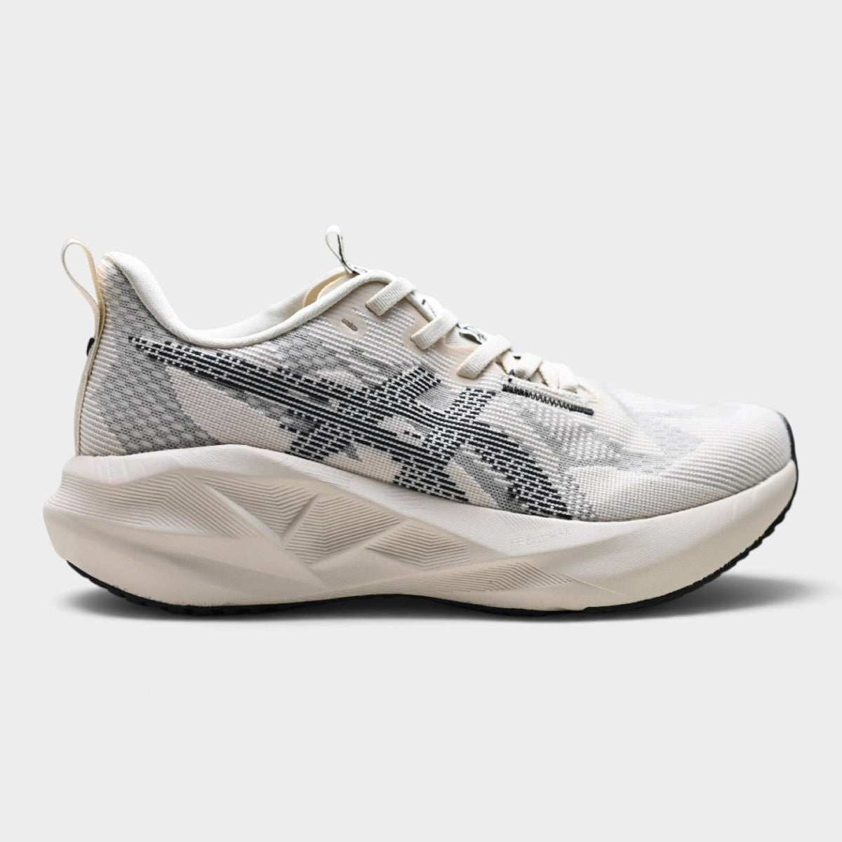 ASICS Novablast 5 Women’s Lightweight Cushioned Road Running Shoes