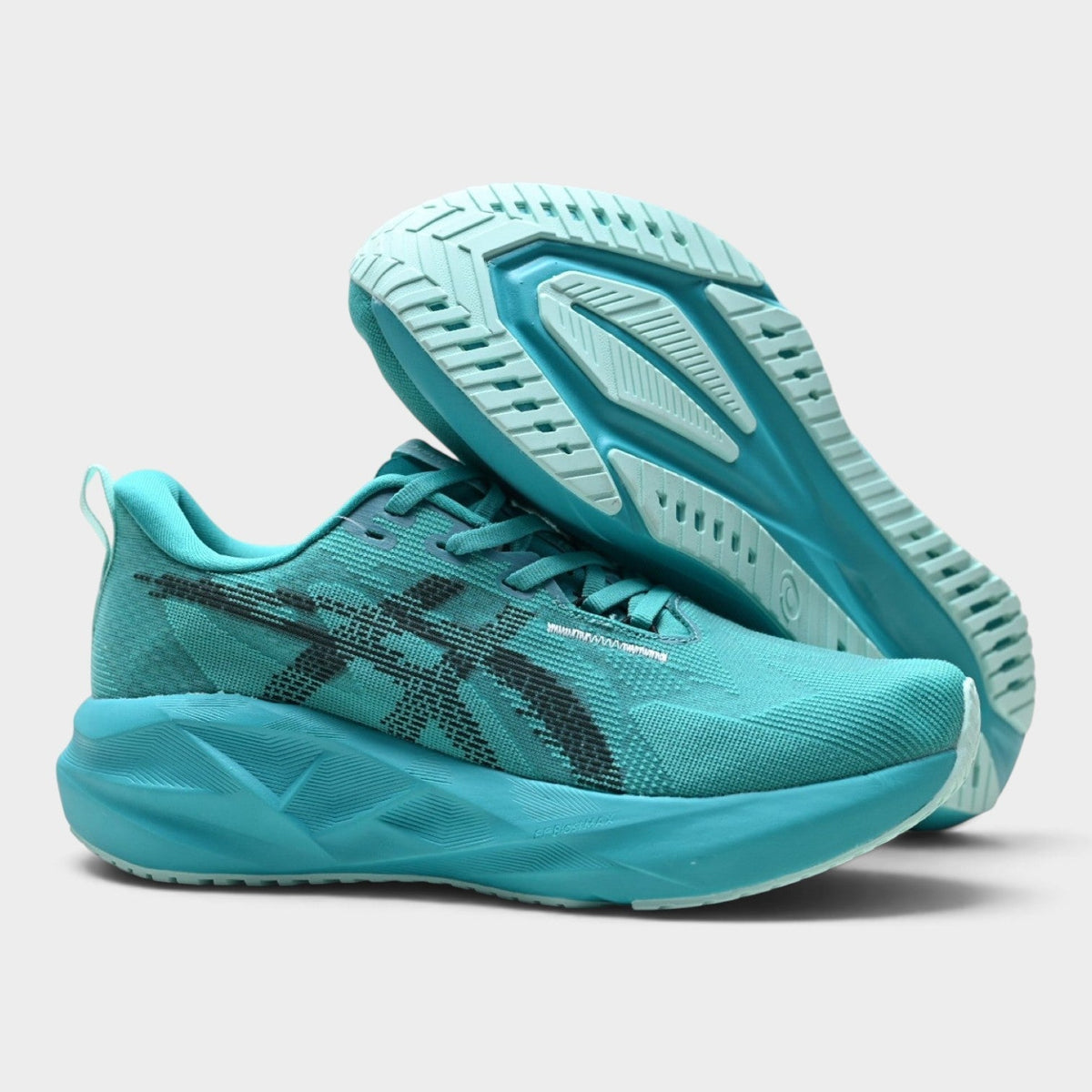 ASICS Novablast 5 Women’s Lightweight Cushioned Road Running Shoes