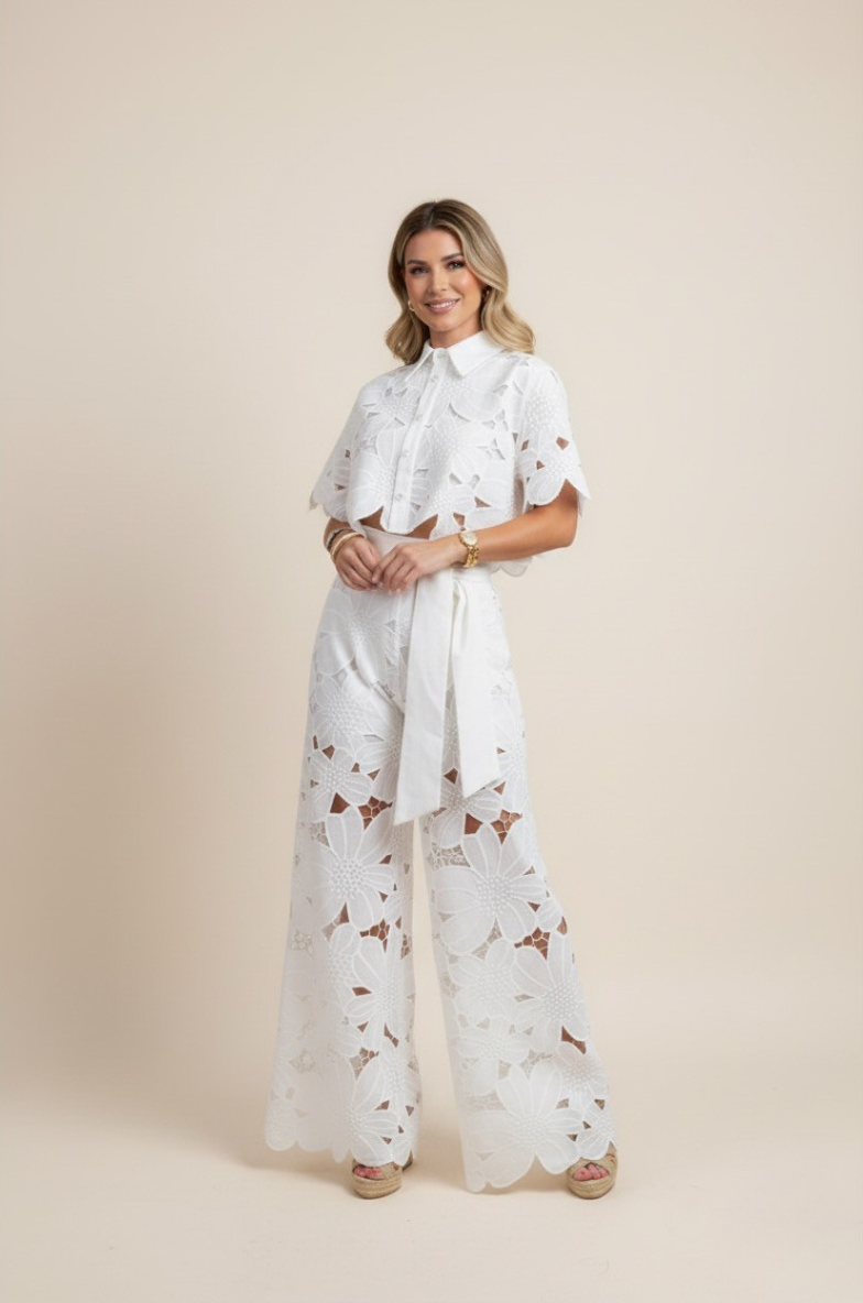 Women's Modern Flattering Floral Breezy Two-Piece Cut Out Set
