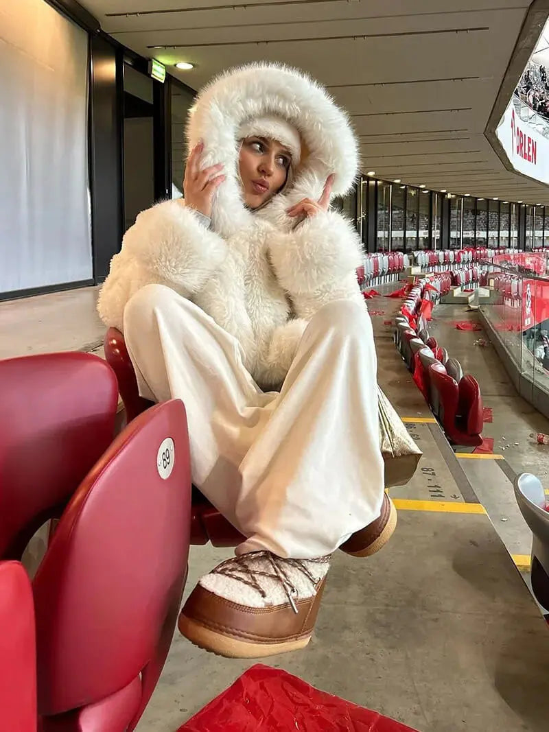 Sorelle | Women’s Oversized Faux Fur Coat