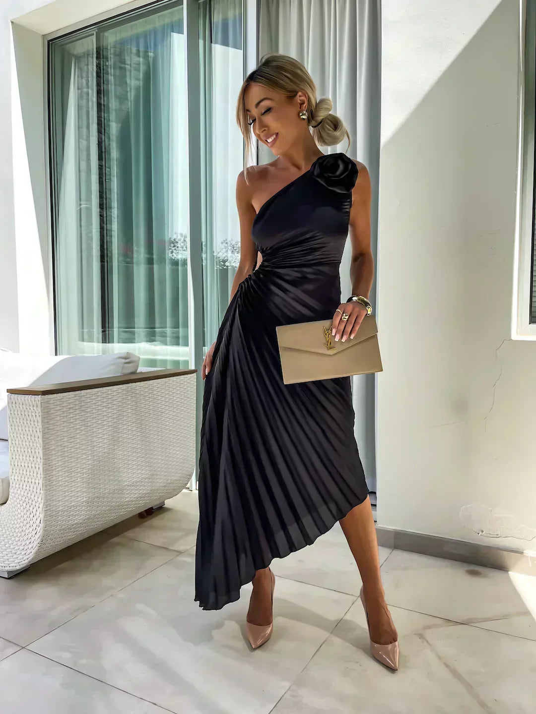 Women's Chic One-shoulder Asymmetric Pleated Evening Dress